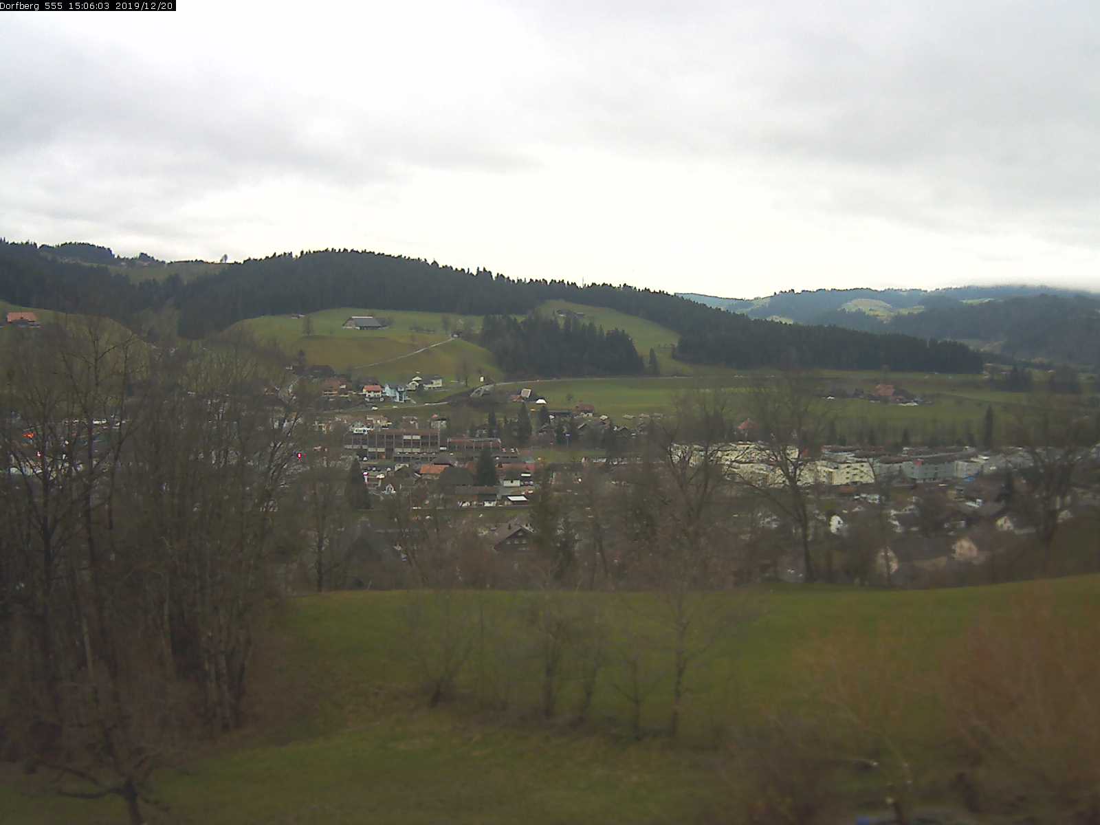 Webcam-Bild: Aussicht vom Dorfberg in Langnau 20191220-150601