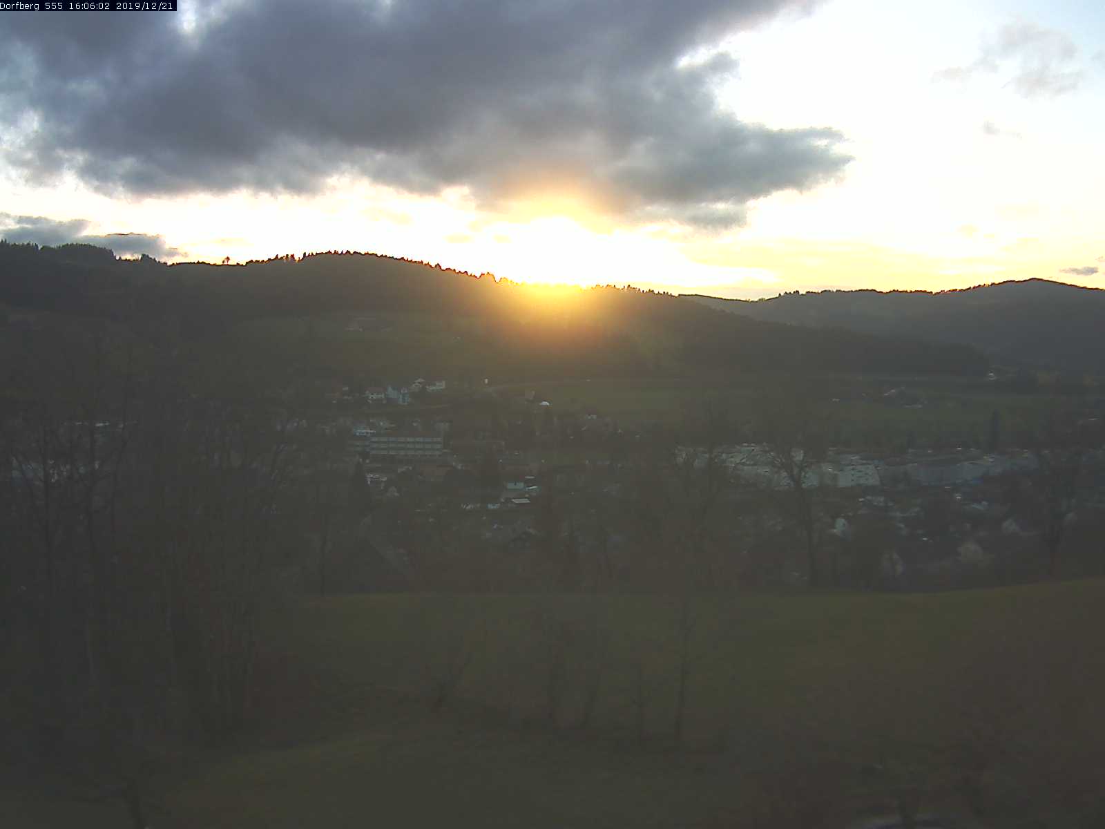 Webcam-Bild: Aussicht vom Dorfberg in Langnau 20191221-160601