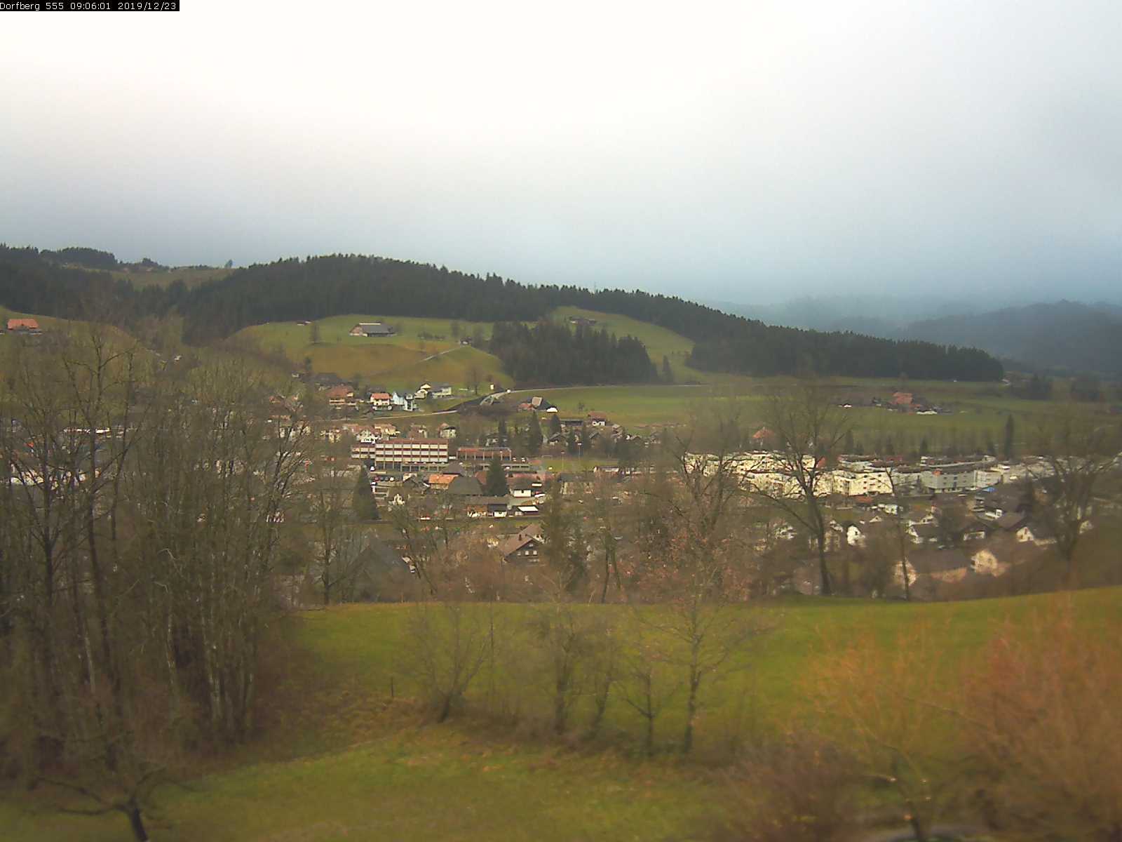 Webcam-Bild: Aussicht vom Dorfberg in Langnau 20191223-090601