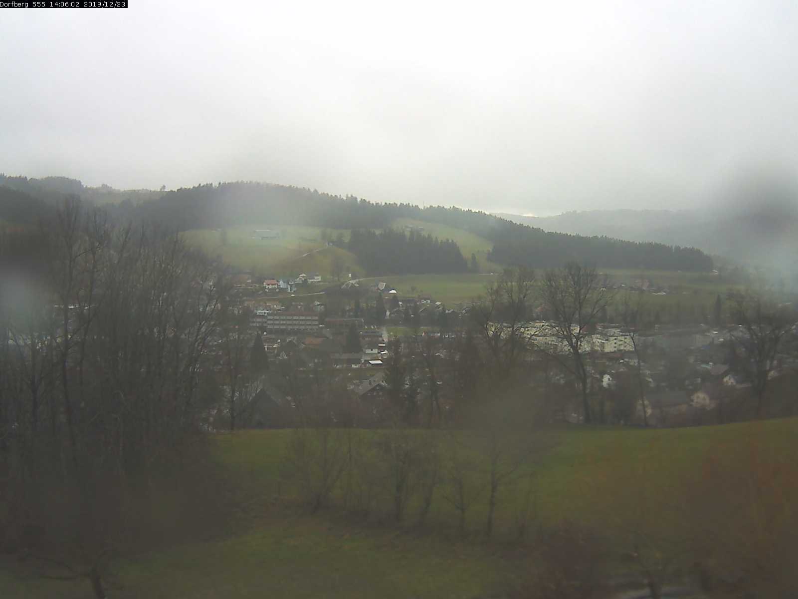 Webcam-Bild: Aussicht vom Dorfberg in Langnau 20191223-140601