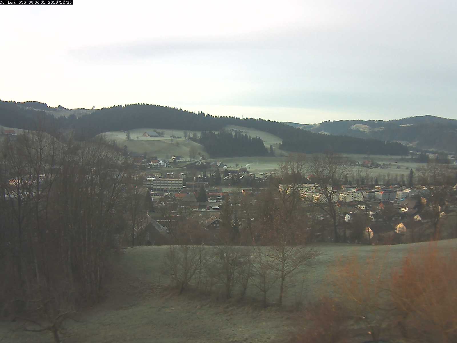 Webcam-Bild: Aussicht vom Dorfberg in Langnau 20191226-090601