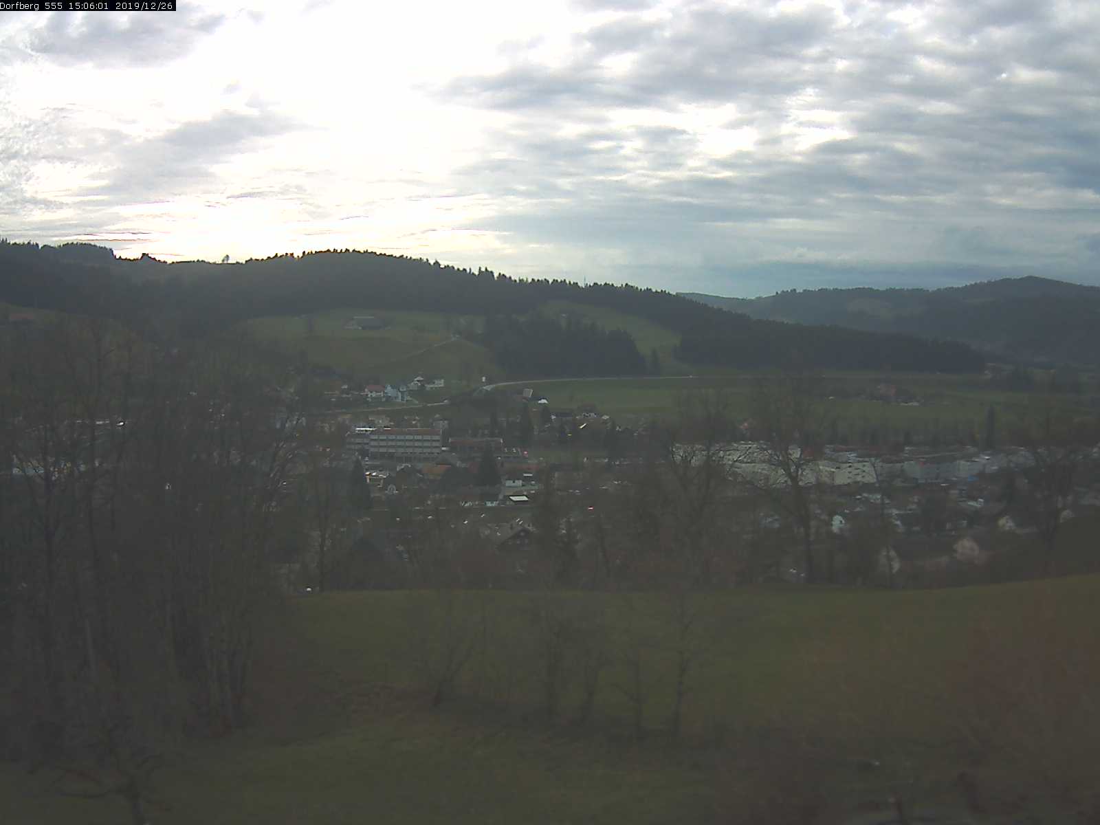 Webcam-Bild: Aussicht vom Dorfberg in Langnau 20191226-150601