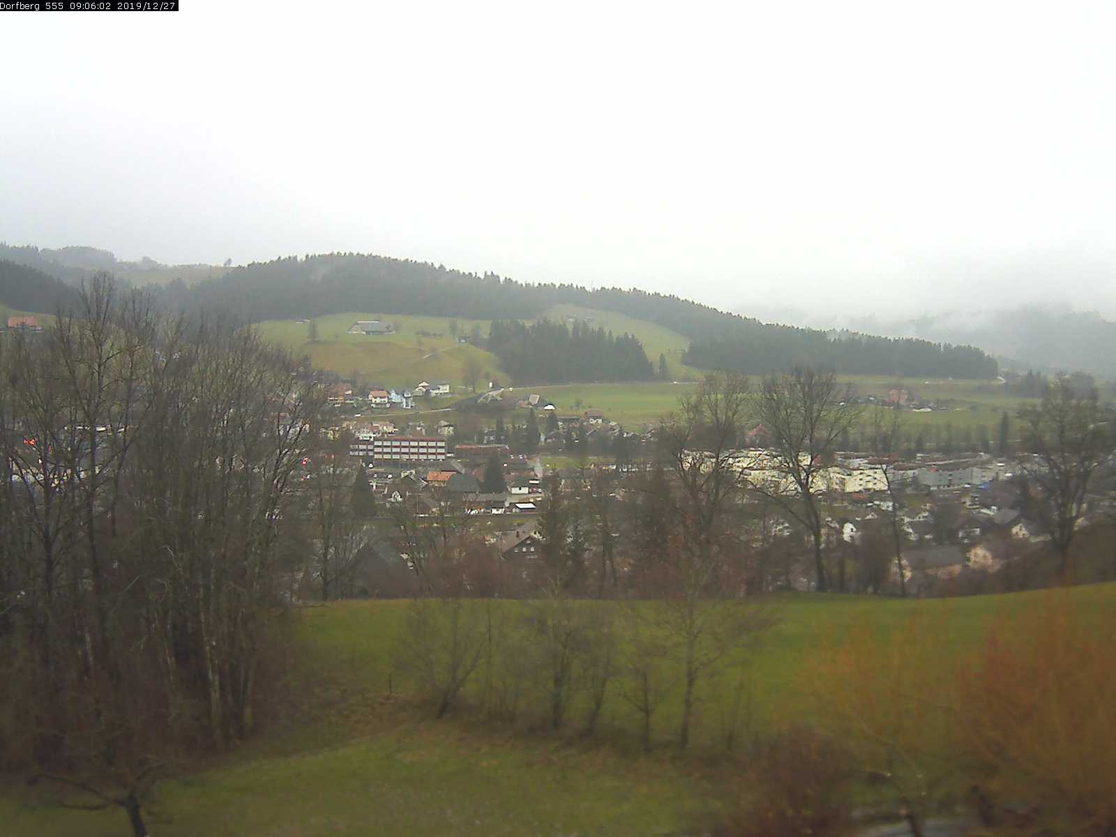 Webcam-Bild: Aussicht vom Dorfberg in Langnau 20191227-090601