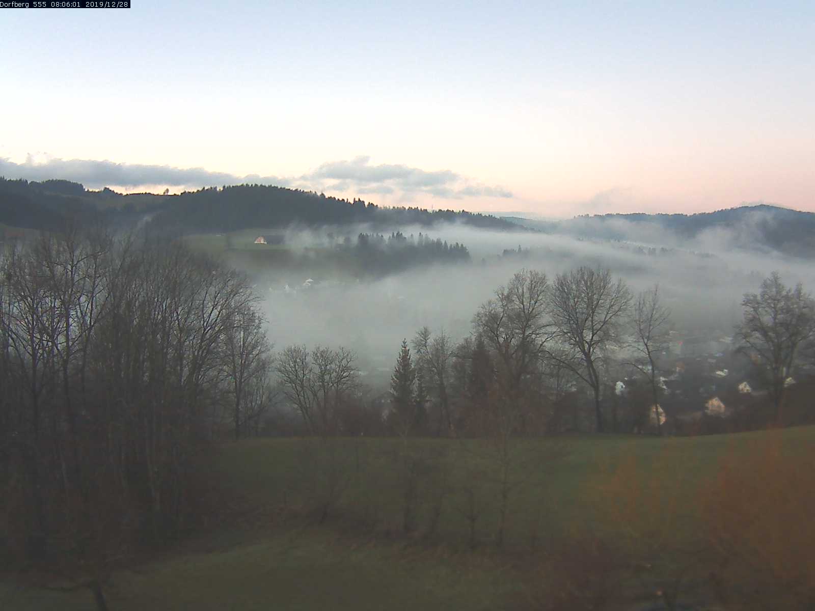 Webcam-Bild: Aussicht vom Dorfberg in Langnau 20191228-080601