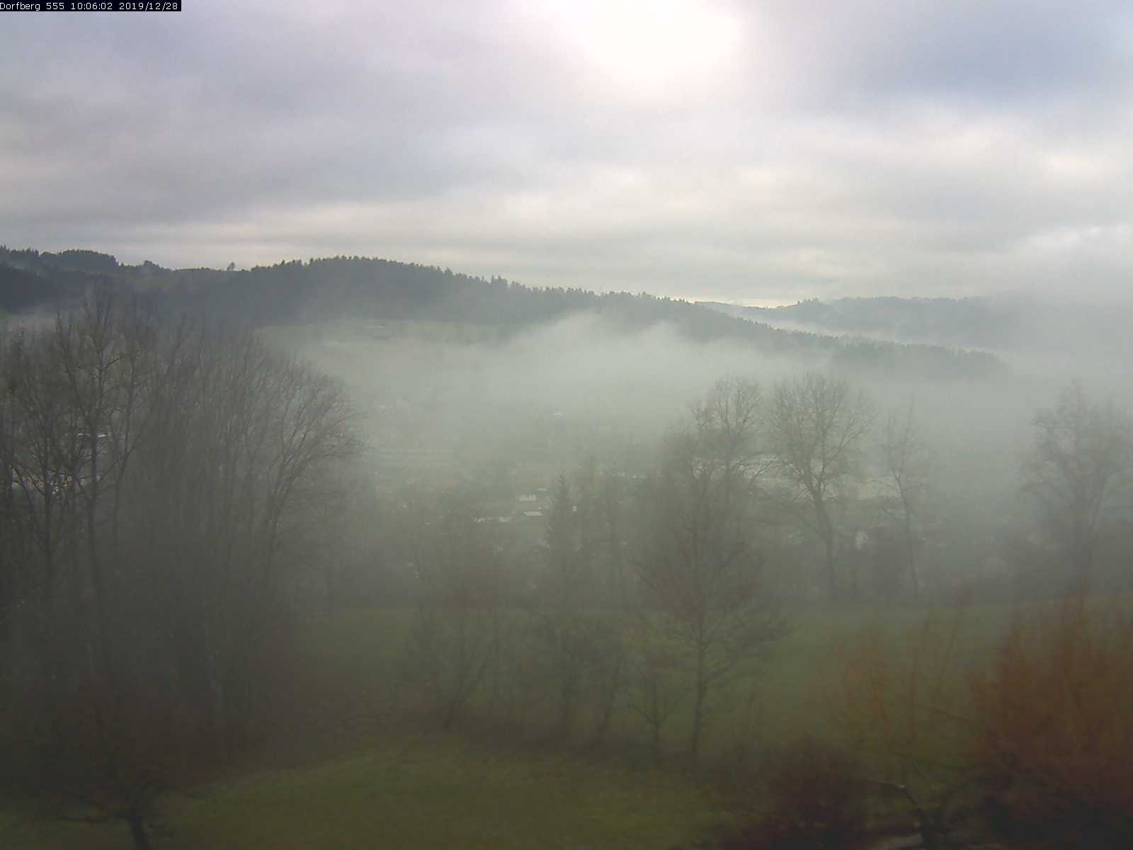 Webcam-Bild: Aussicht vom Dorfberg in Langnau 20191228-100601