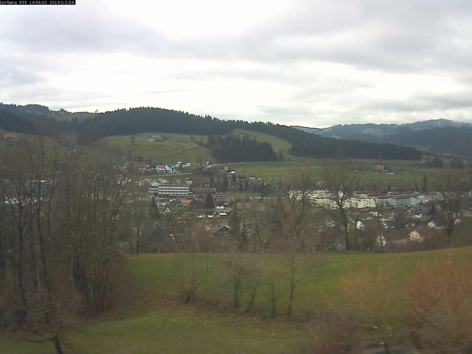 Webcam-Bild: Aussicht vom Dorfberg in Langnau 20191228-140601