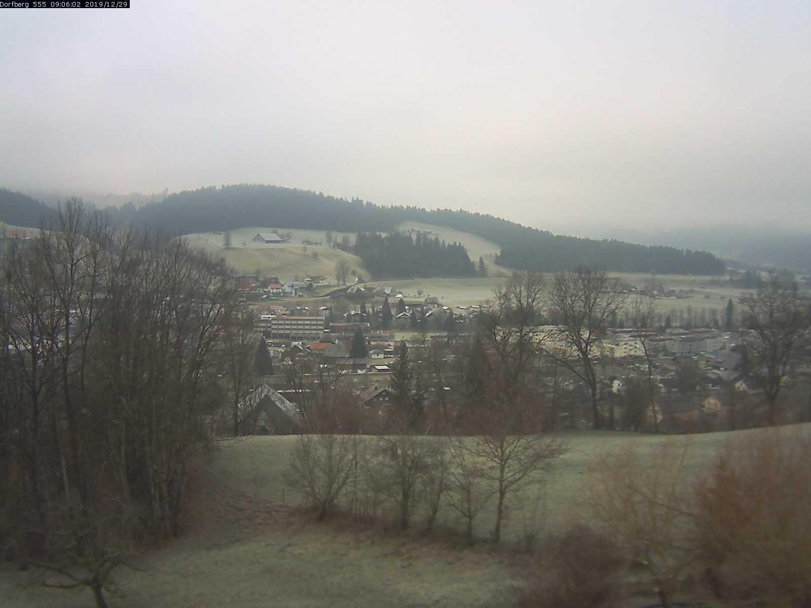 Webcam-Bild: Aussicht vom Dorfberg in Langnau 20191229-090601