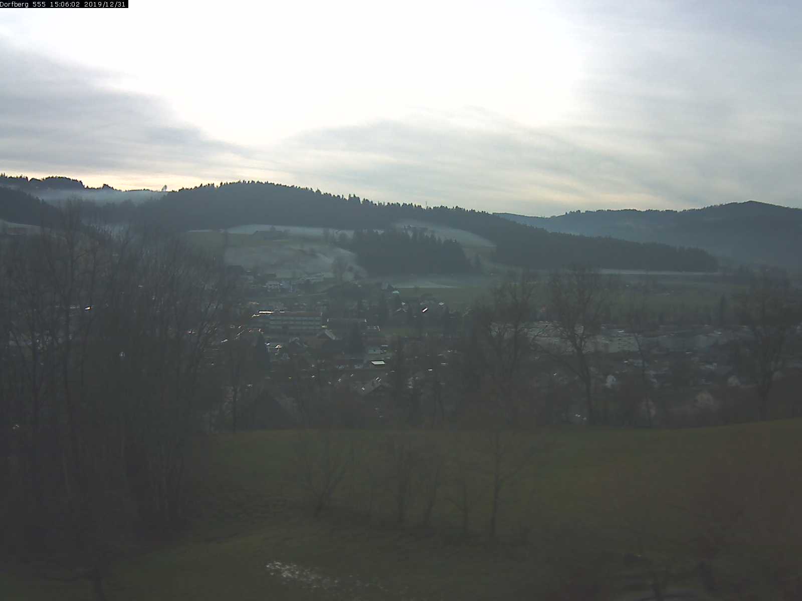 Webcam-Bild: Aussicht vom Dorfberg in Langnau 20191231-150601