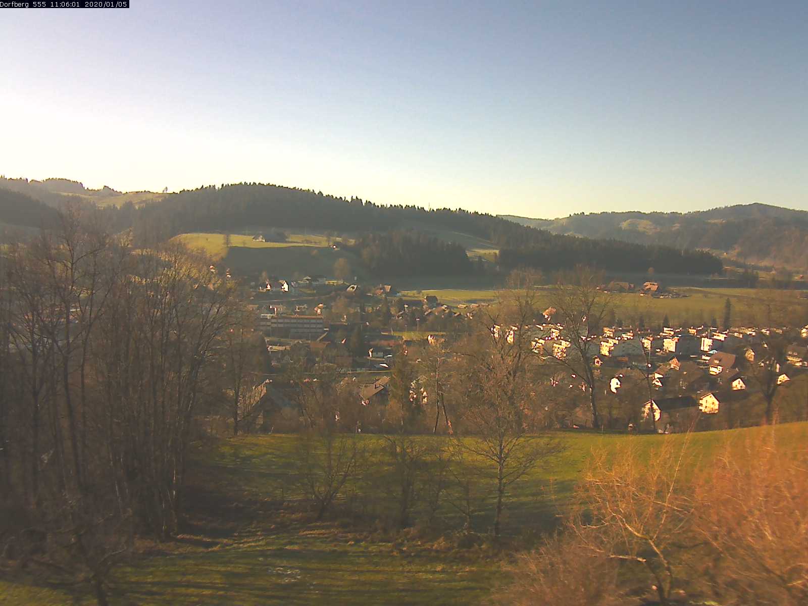 Webcam-Bild: Aussicht vom Dorfberg in Langnau 20200105-110601