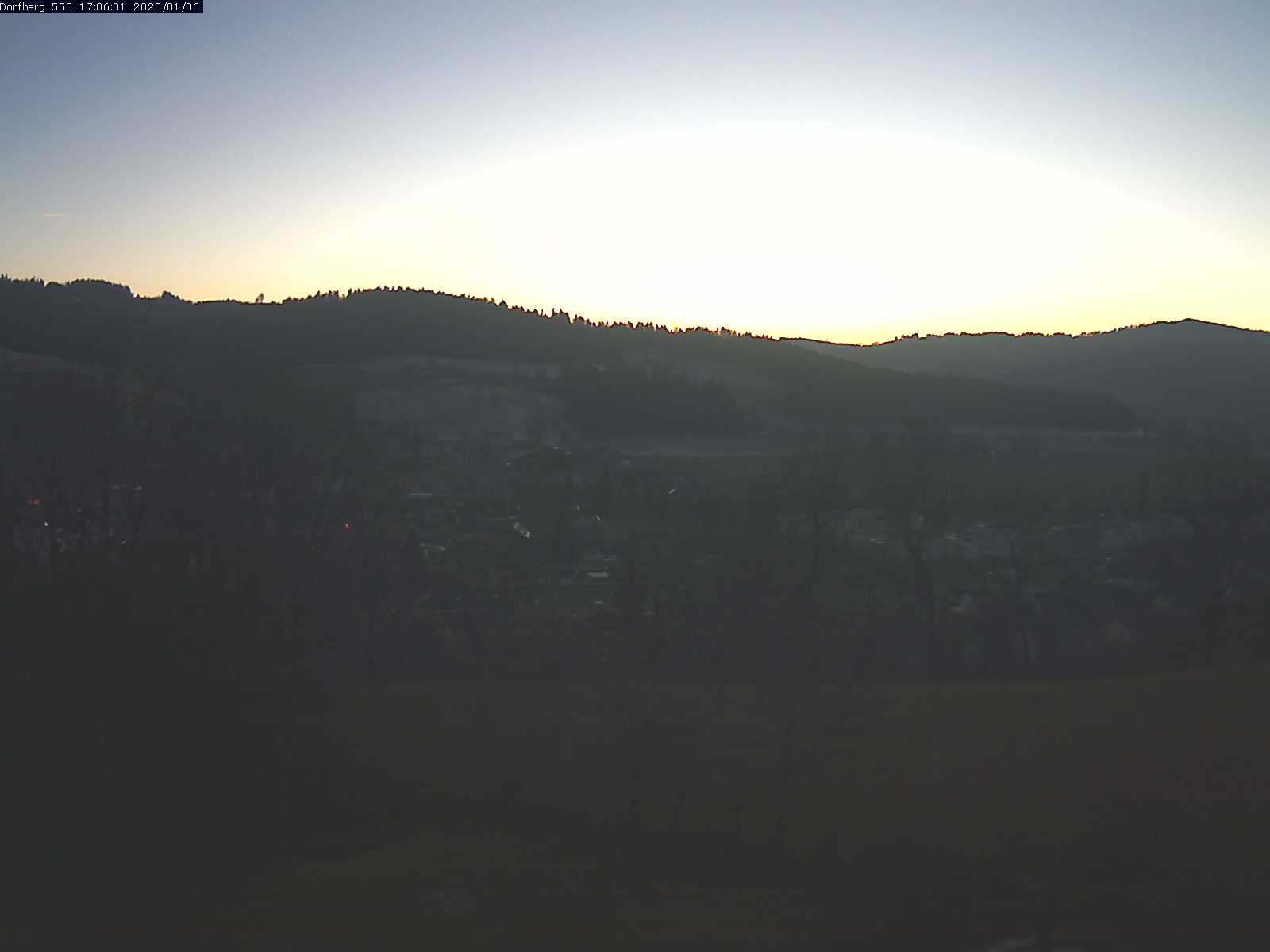Webcam-Bild: Aussicht vom Dorfberg in Langnau 20200106-170601