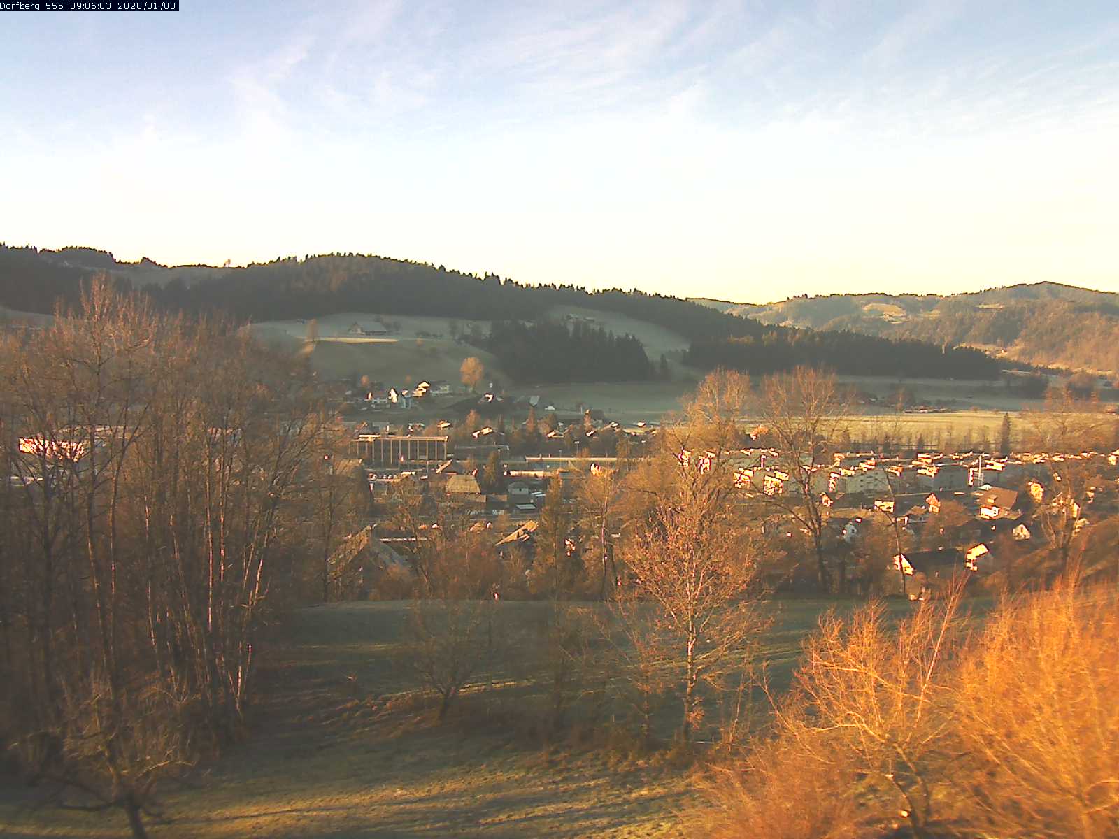 Webcam-Bild: Aussicht vom Dorfberg in Langnau 20200108-090601