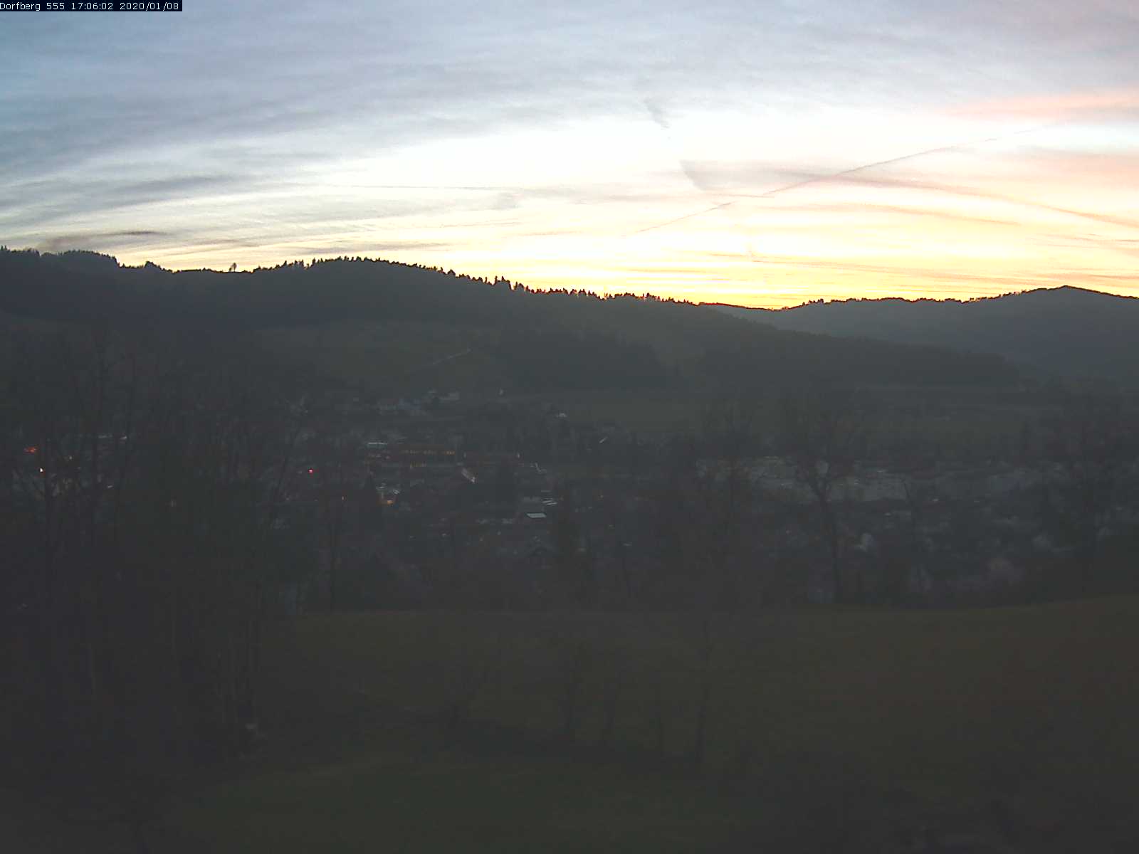 Webcam-Bild: Aussicht vom Dorfberg in Langnau 20200108-170602