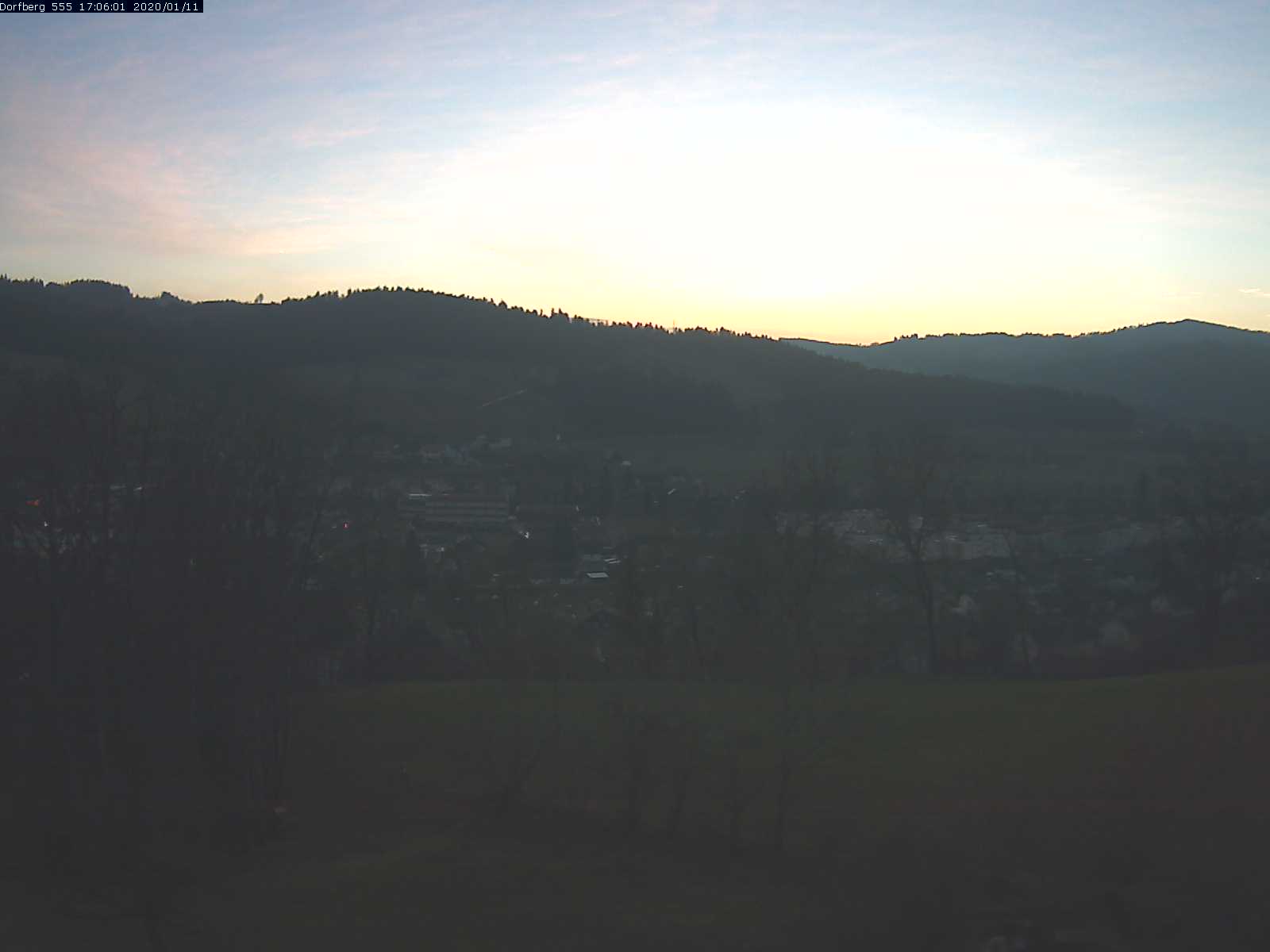 Webcam-Bild: Aussicht vom Dorfberg in Langnau 20200111-170601