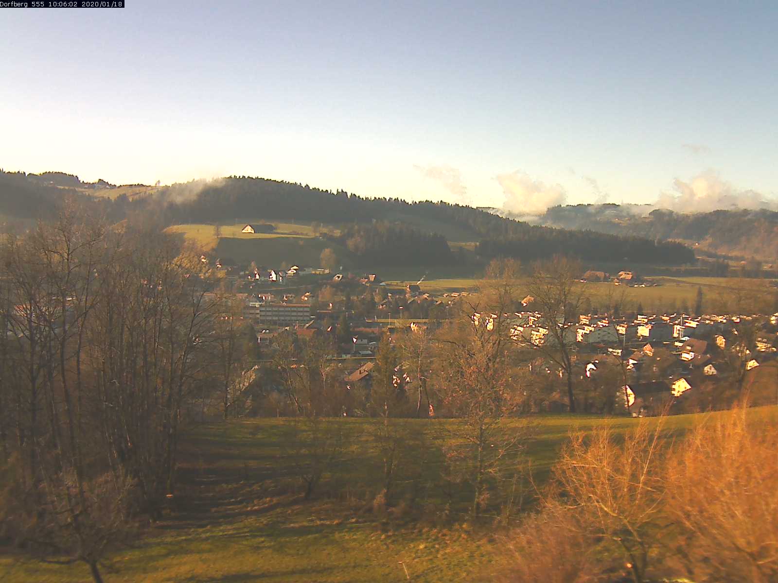 Webcam-Bild: Aussicht vom Dorfberg in Langnau 20200118-100601