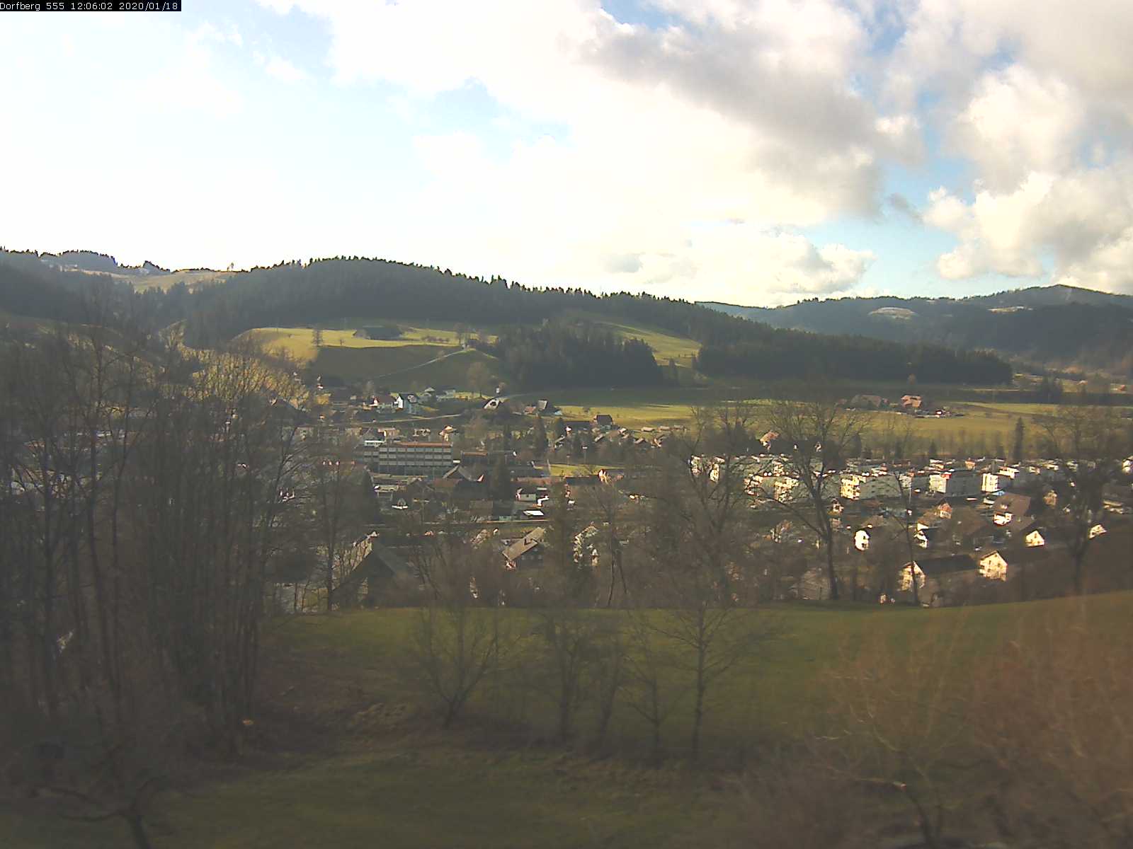 Webcam-Bild: Aussicht vom Dorfberg in Langnau 20200118-120601