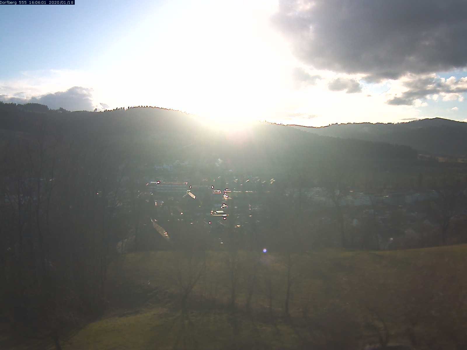 Webcam-Bild: Aussicht vom Dorfberg in Langnau 20200118-160601