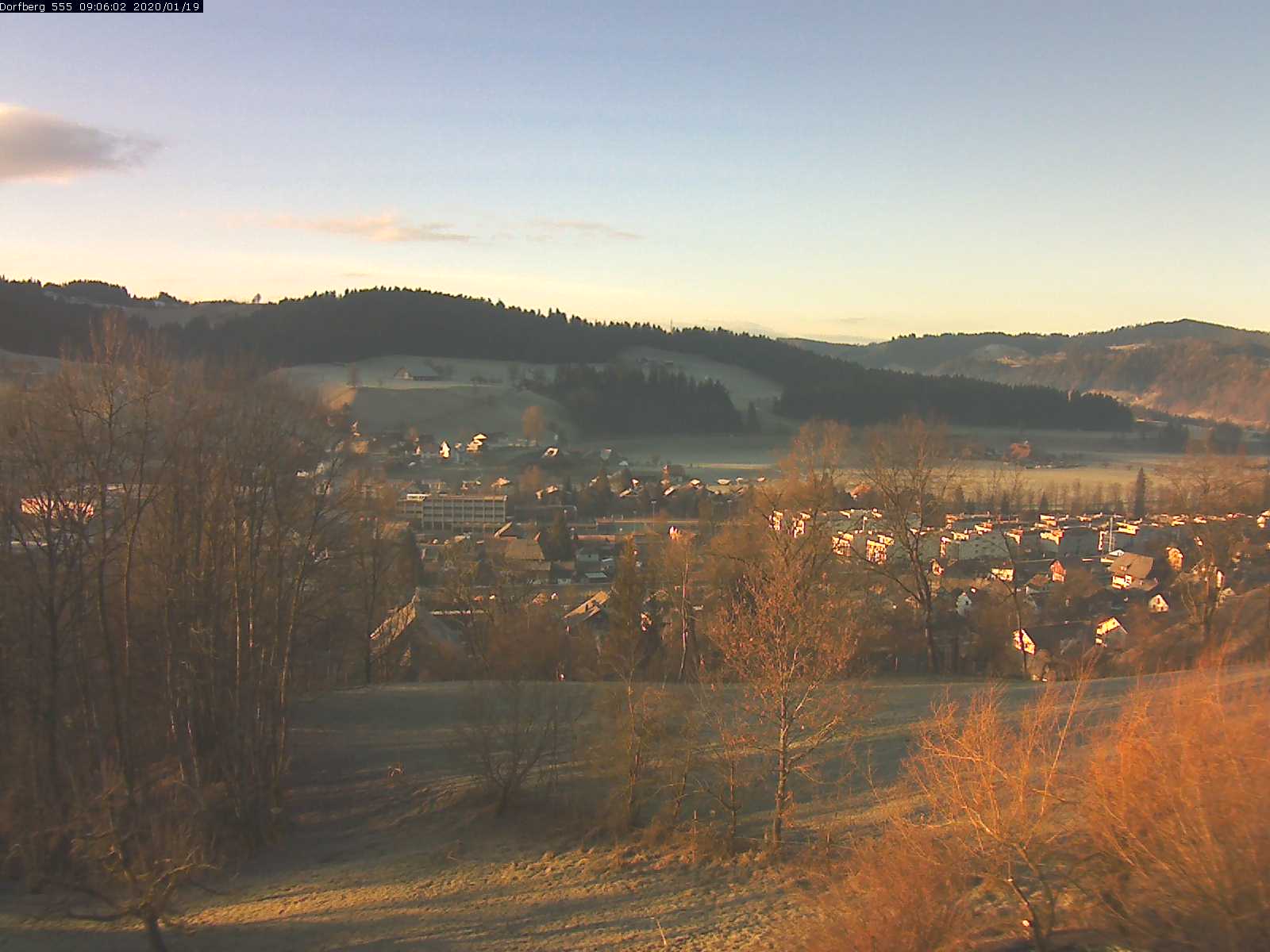 Webcam-Bild: Aussicht vom Dorfberg in Langnau 20200119-090601
