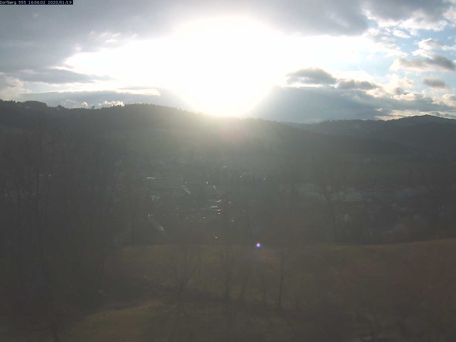 Webcam-Bild: Aussicht vom Dorfberg in Langnau 20200119-160601