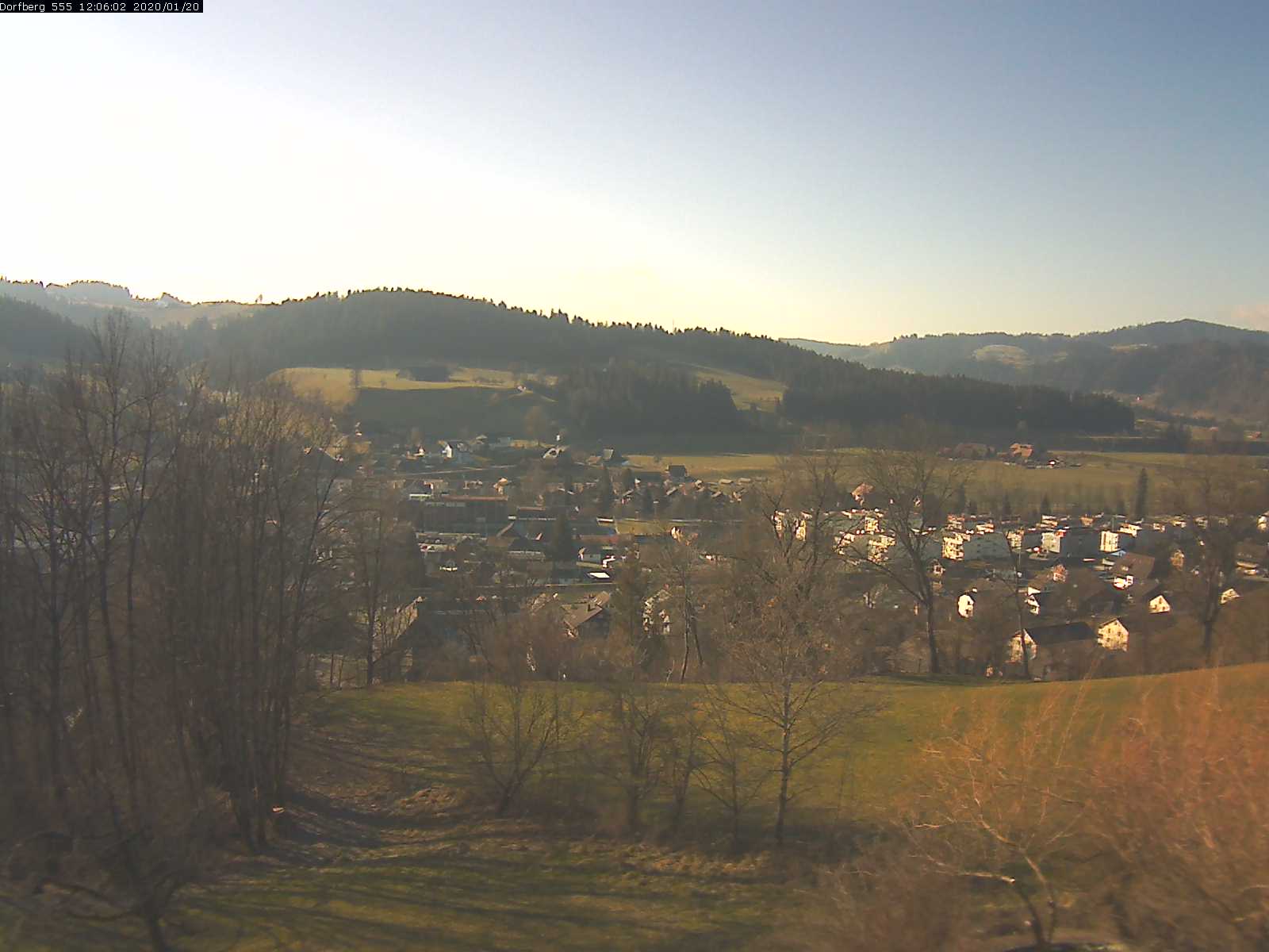 Webcam-Bild: Aussicht vom Dorfberg in Langnau 20200120-120601