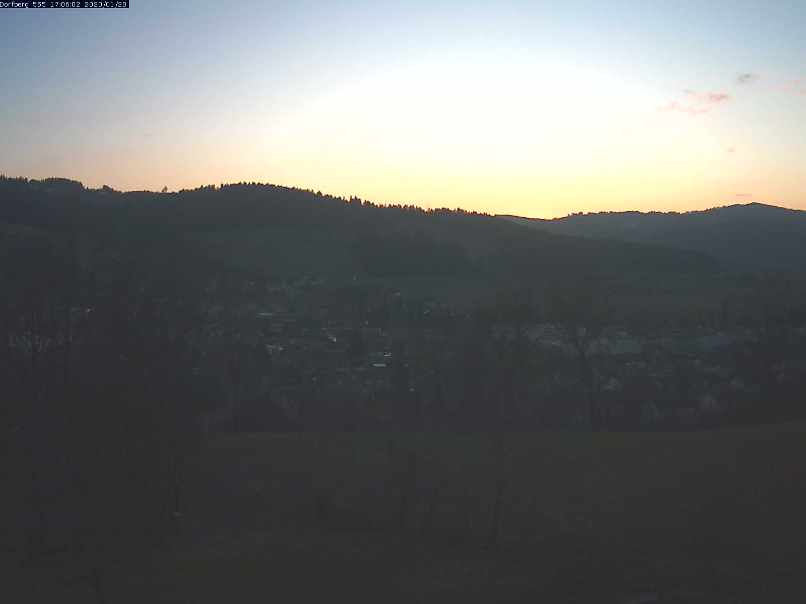 Webcam-Bild: Aussicht vom Dorfberg in Langnau 20200120-170602
