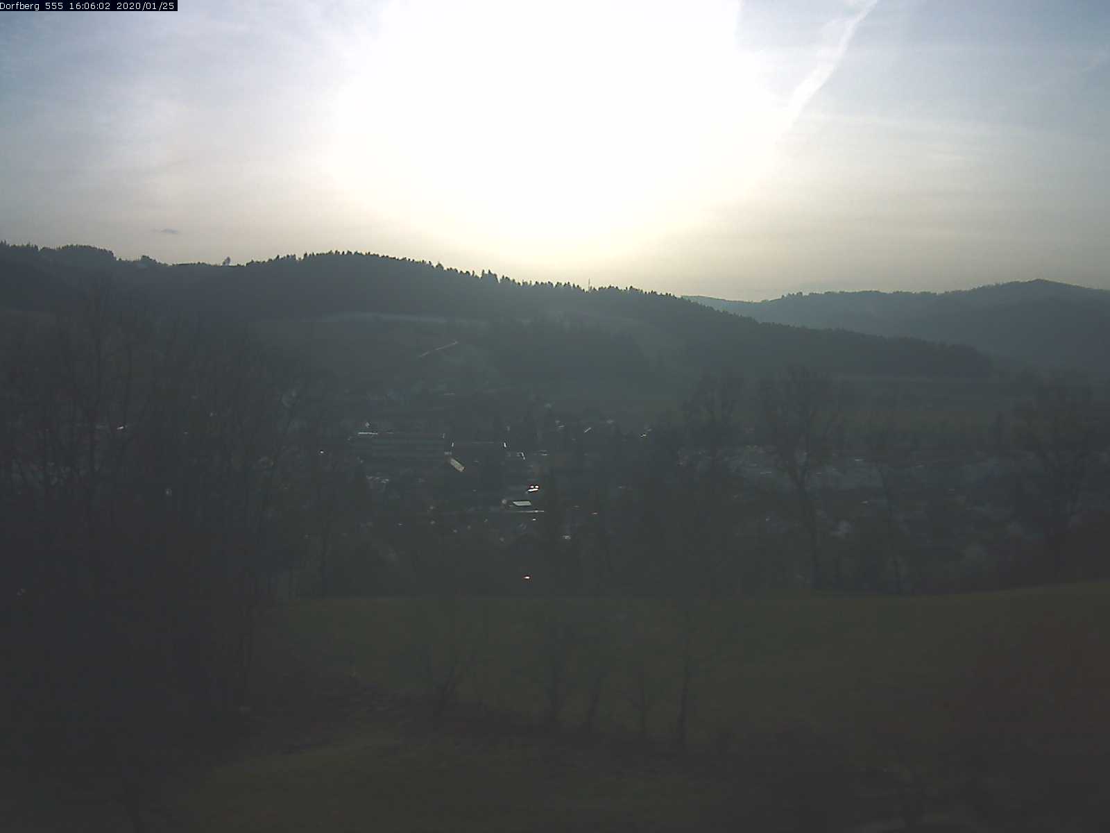Webcam-Bild: Aussicht vom Dorfberg in Langnau 20200125-160601