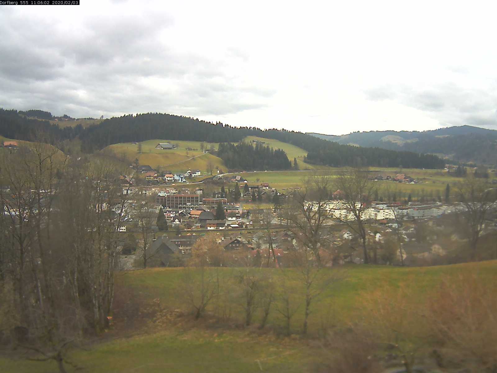 Webcam-Bild: Aussicht vom Dorfberg in Langnau 20200203-110601