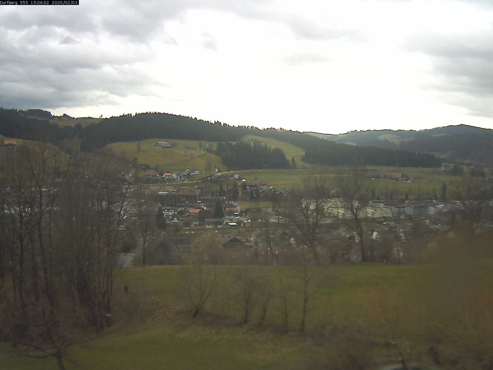 Webcam-Bild: Aussicht vom Dorfberg in Langnau 20200203-150601