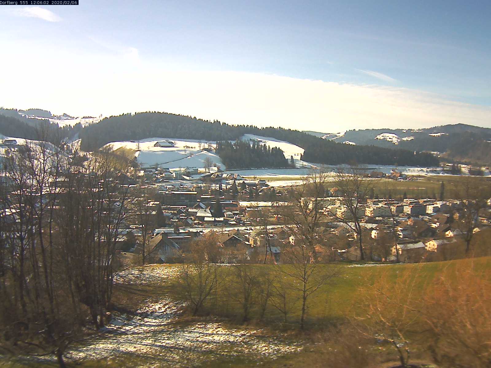 Webcam-Bild: Aussicht vom Dorfberg in Langnau 20200206-120601
