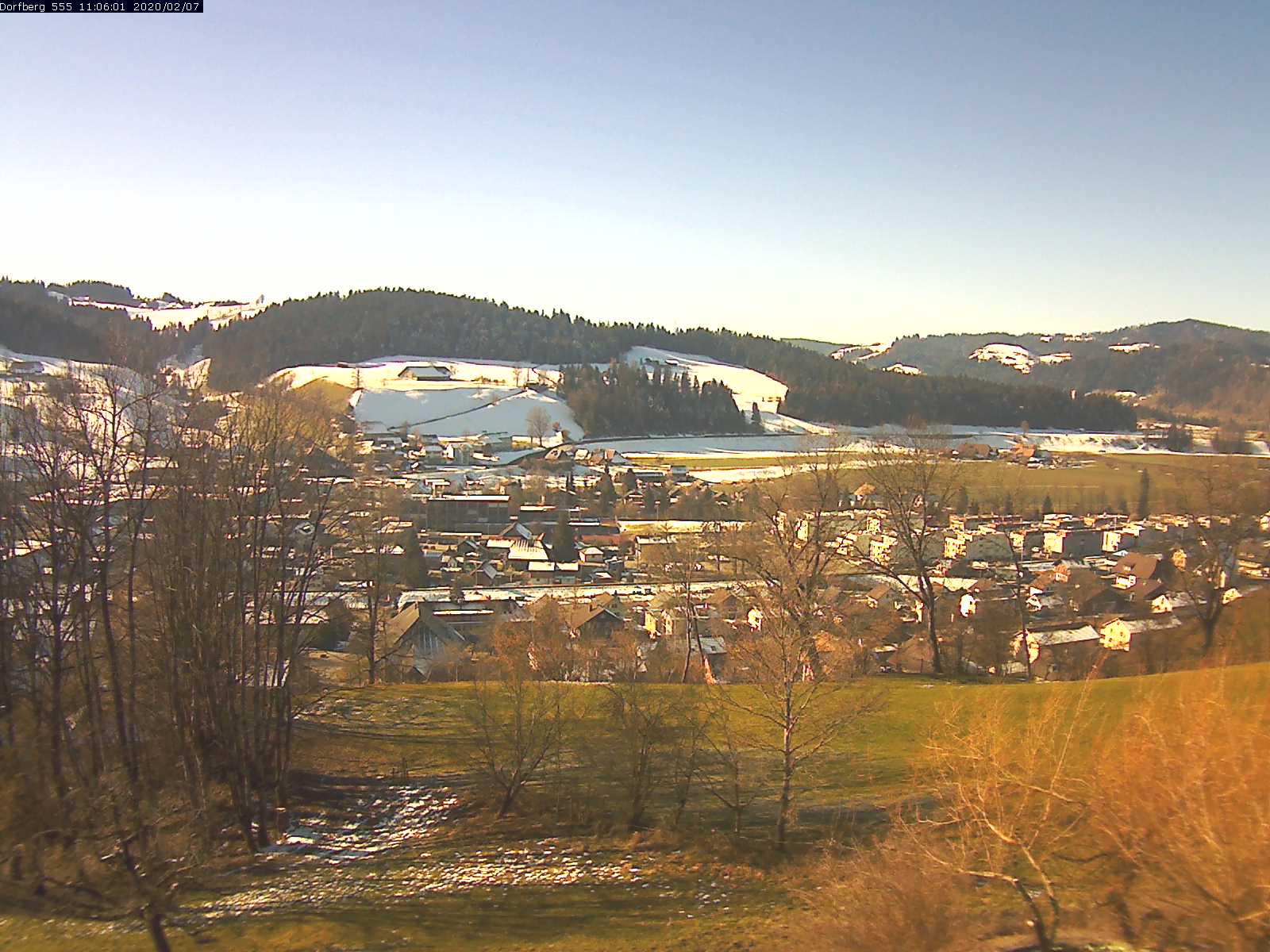Webcam-Bild: Aussicht vom Dorfberg in Langnau 20200207-110601