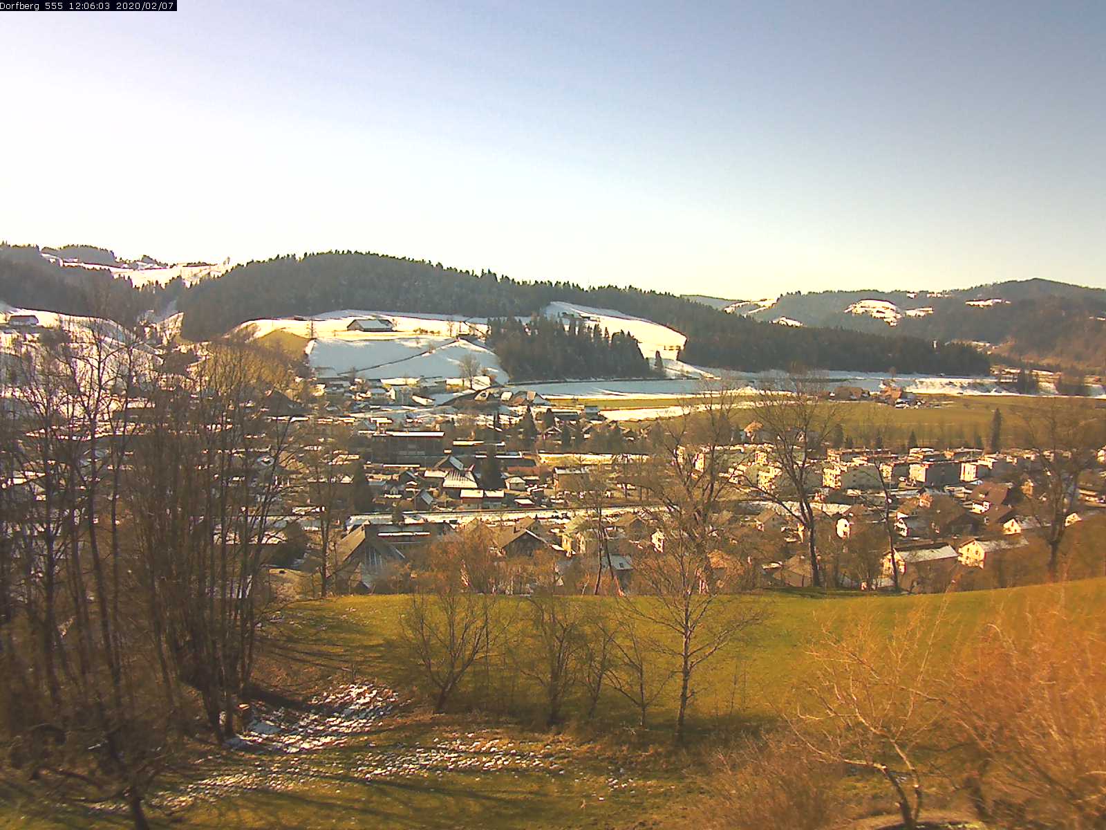 Webcam-Bild: Aussicht vom Dorfberg in Langnau 20200207-120601