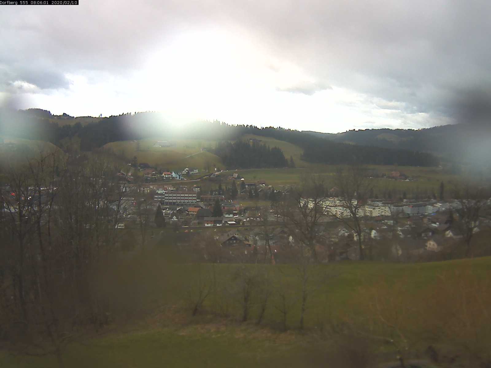 Webcam-Bild: Aussicht vom Dorfberg in Langnau 20200210-080601