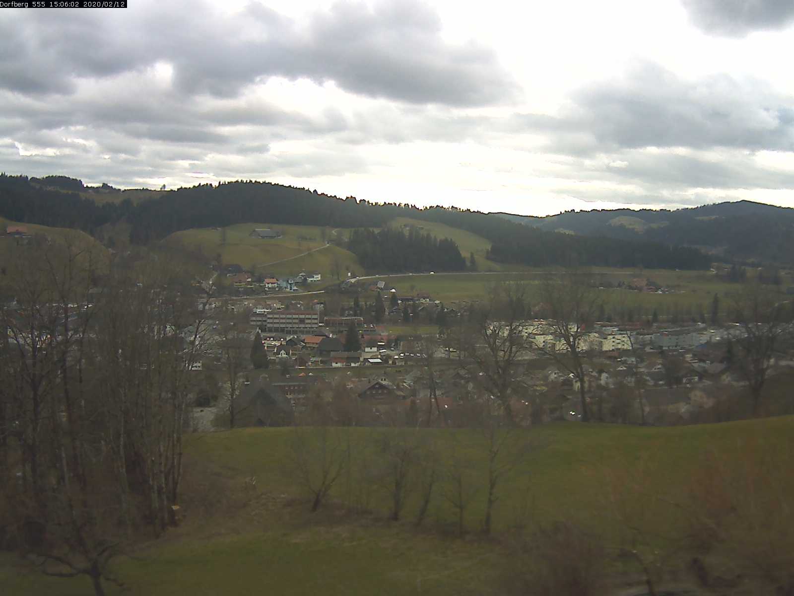 Webcam-Bild: Aussicht vom Dorfberg in Langnau 20200212-150601