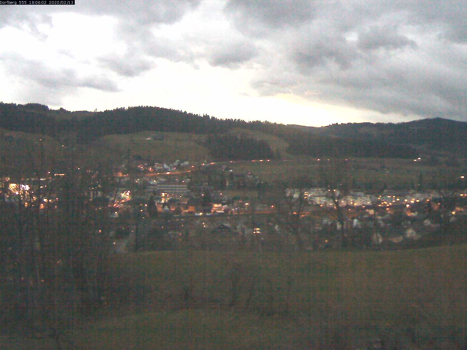 Webcam-Bild: Aussicht vom Dorfberg in Langnau 20200213-180601