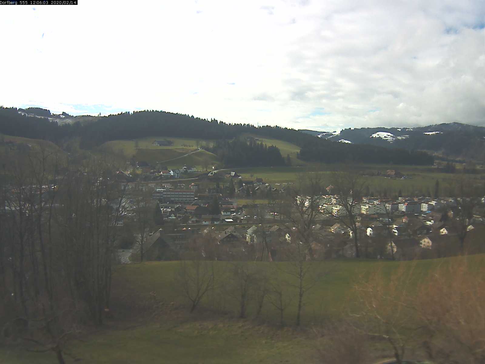 Webcam-Bild: Aussicht vom Dorfberg in Langnau 20200214-120601