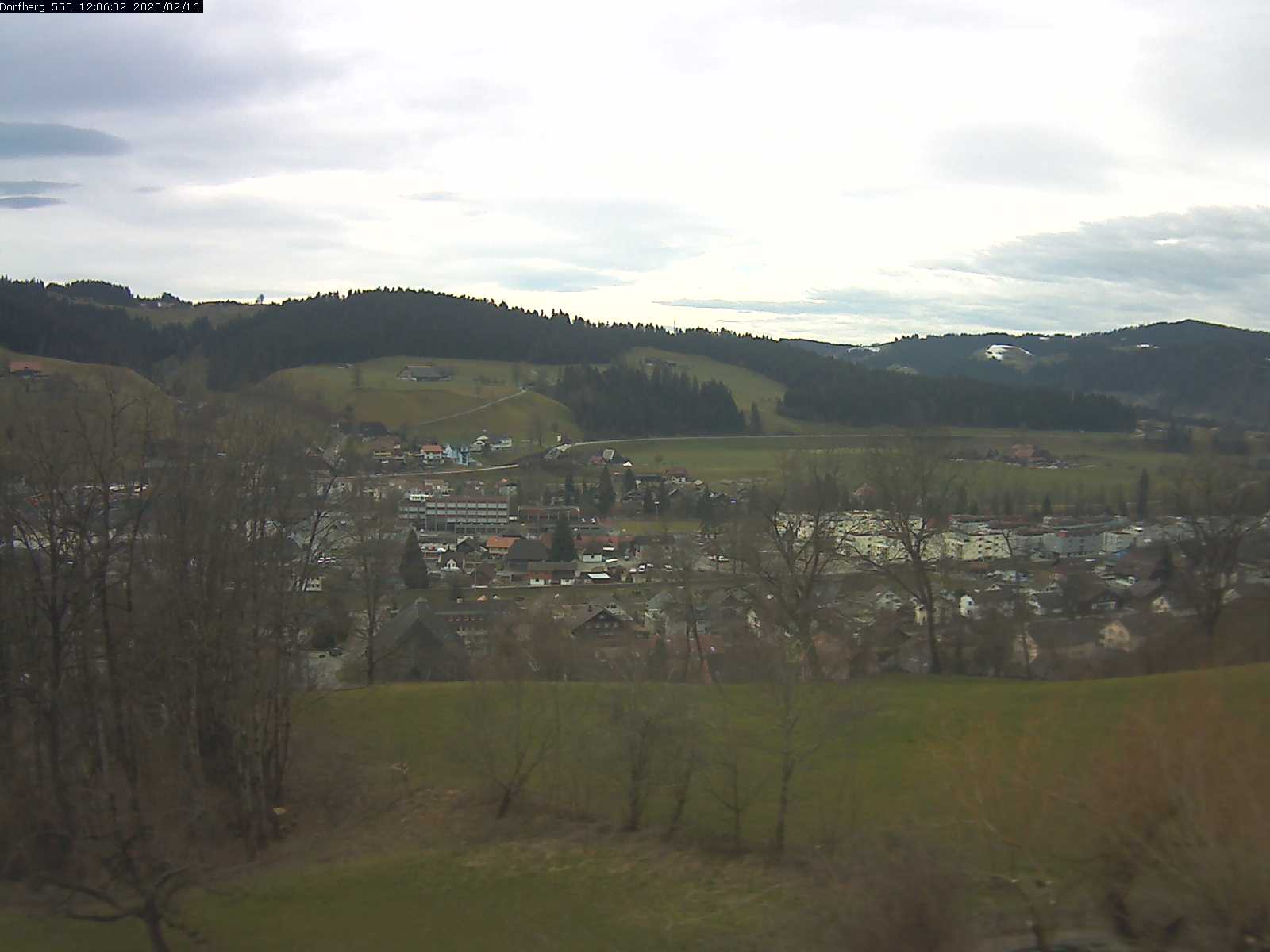 Webcam-Bild: Aussicht vom Dorfberg in Langnau 20200216-120601