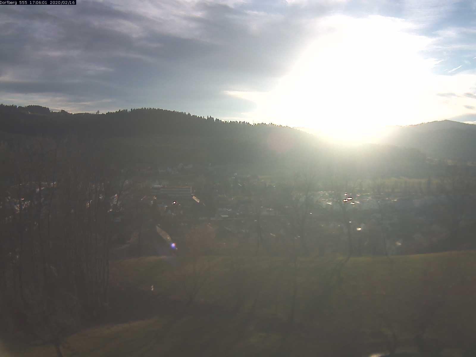 Webcam-Bild: Aussicht vom Dorfberg in Langnau 20200216-170601