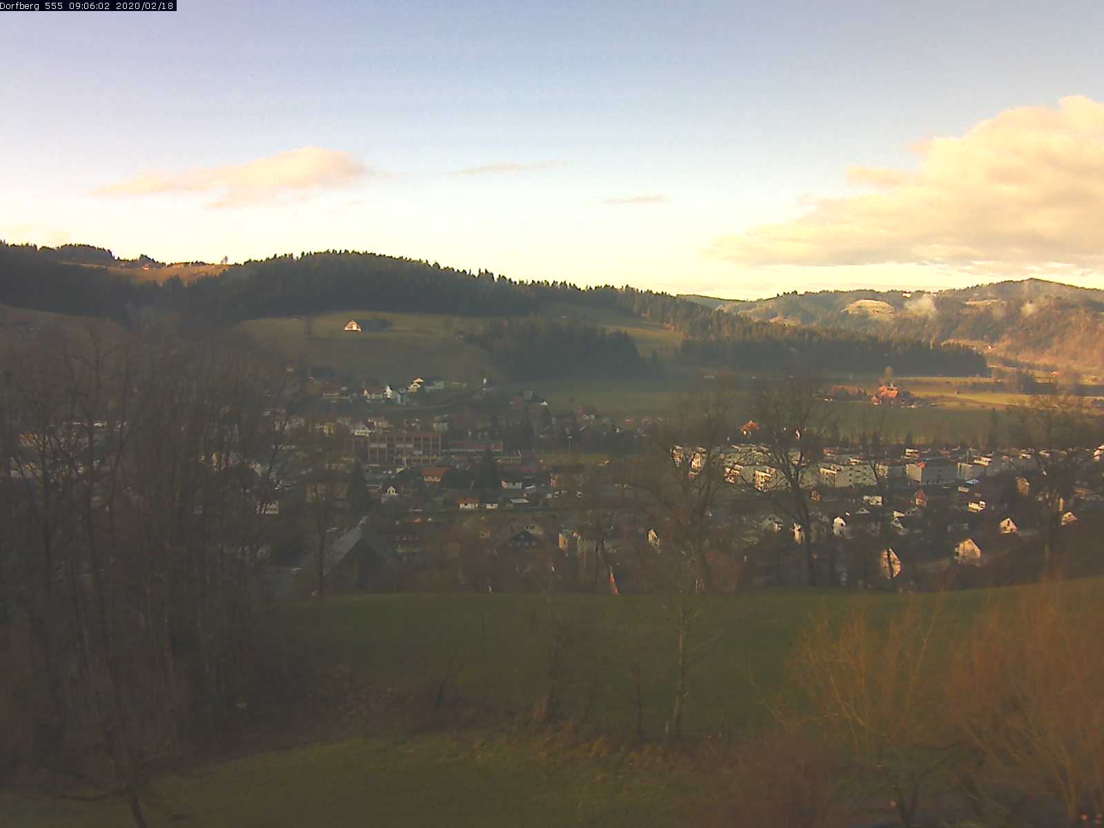 Webcam-Bild: Aussicht vom Dorfberg in Langnau 20200218-090601