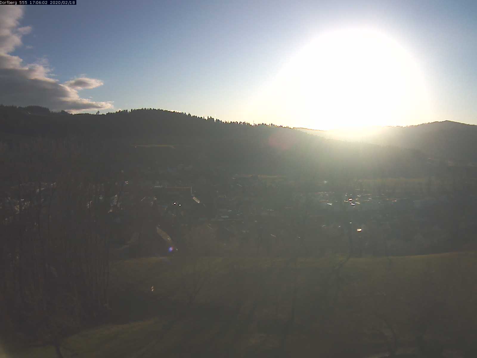 Webcam-Bild: Aussicht vom Dorfberg in Langnau 20200218-170601