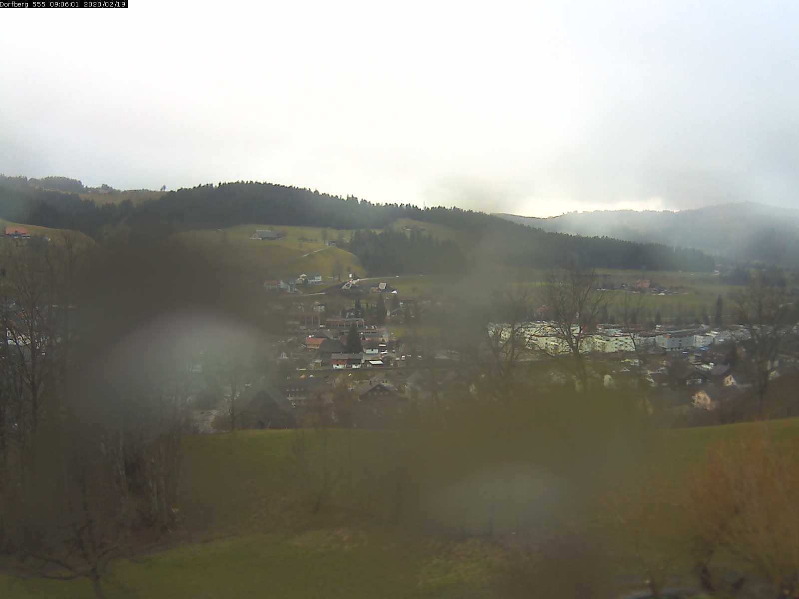 Webcam-Bild: Aussicht vom Dorfberg in Langnau 20200219-090601
