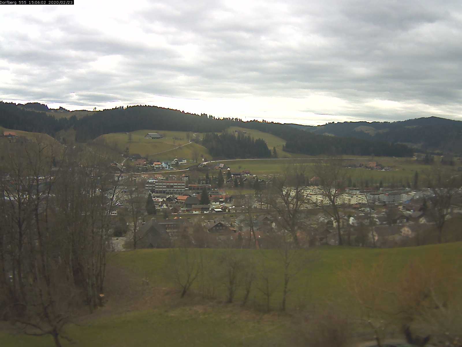 Webcam-Bild: Aussicht vom Dorfberg in Langnau 20200223-150601