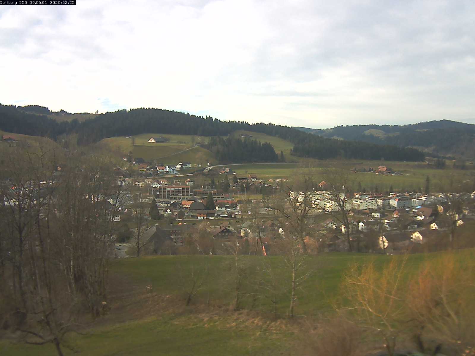Webcam-Bild: Aussicht vom Dorfberg in Langnau 20200225-090601