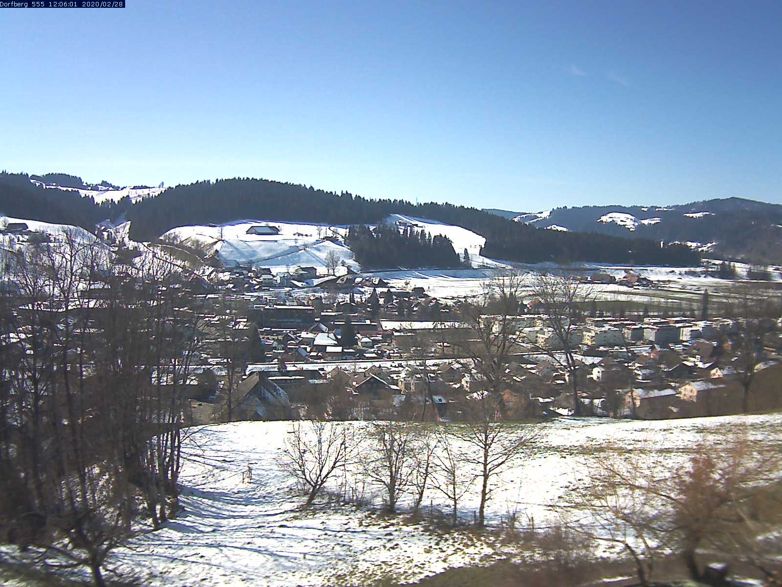 Webcam-Bild: Aussicht vom Dorfberg in Langnau 20200228-120601