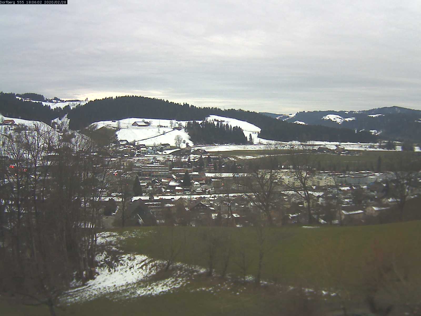 Webcam-Bild: Aussicht vom Dorfberg in Langnau 20200228-180601