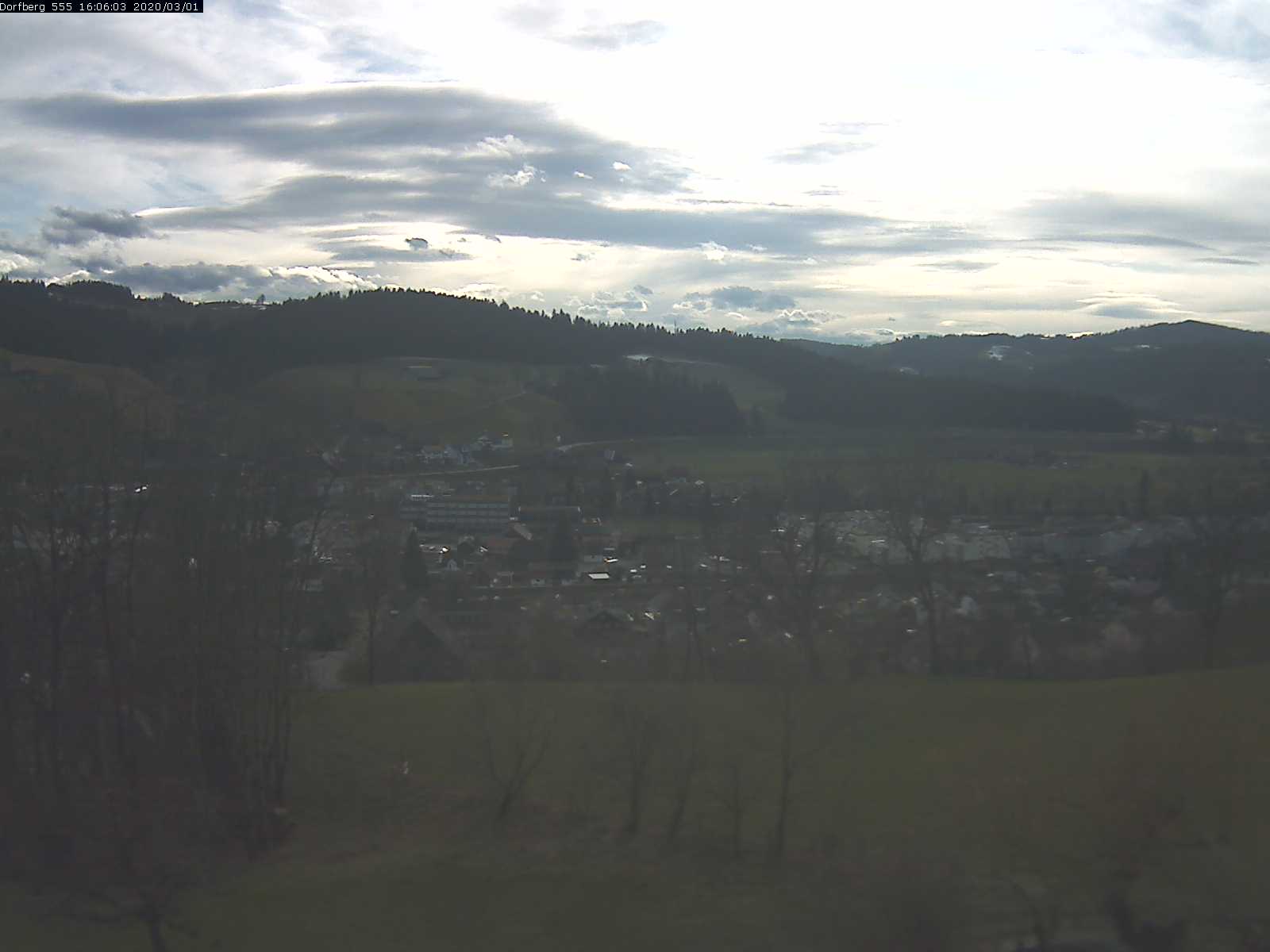 Webcam-Bild: Aussicht vom Dorfberg in Langnau 20200301-160601
