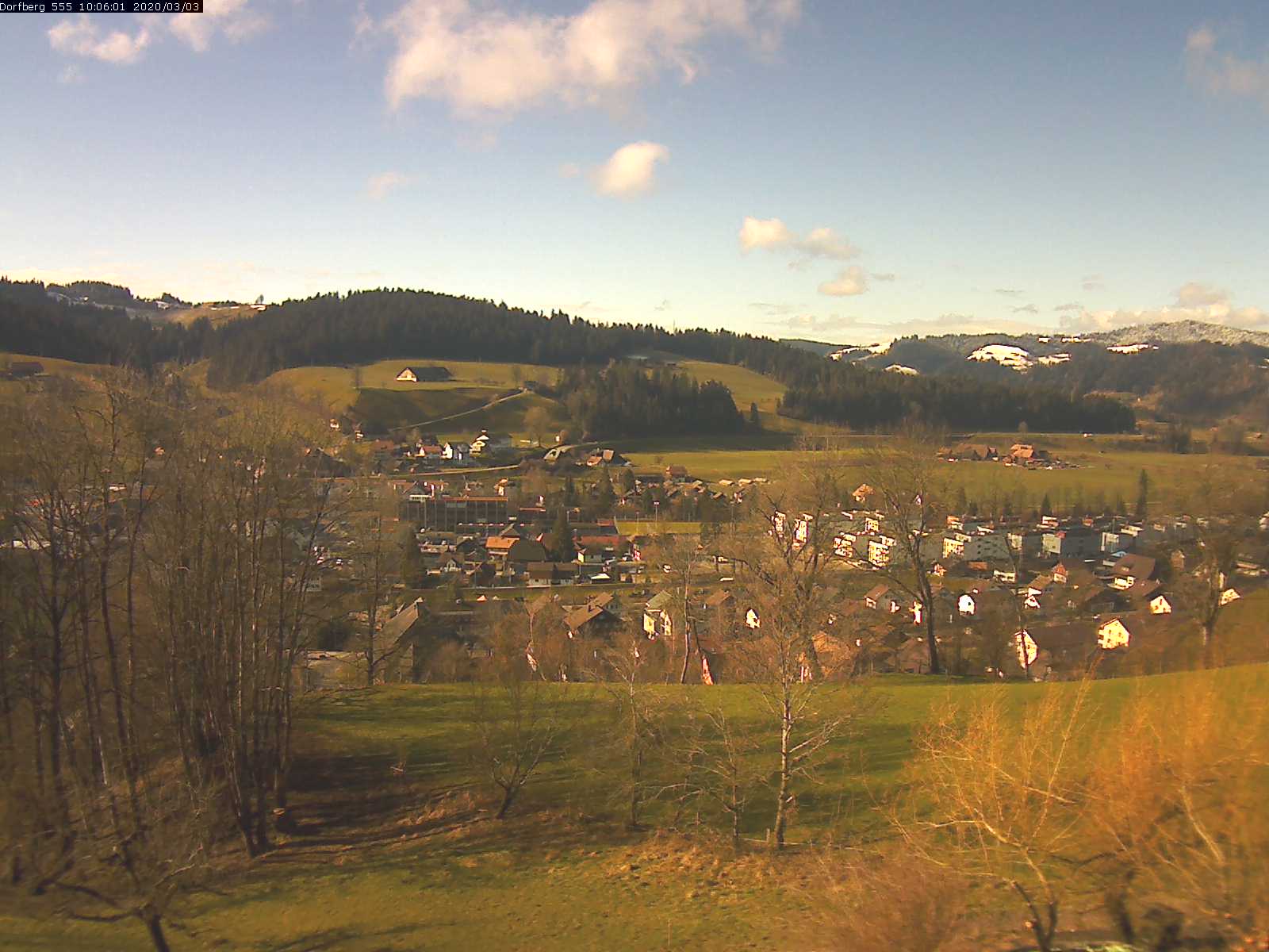 Webcam-Bild: Aussicht vom Dorfberg in Langnau 20200303-100601