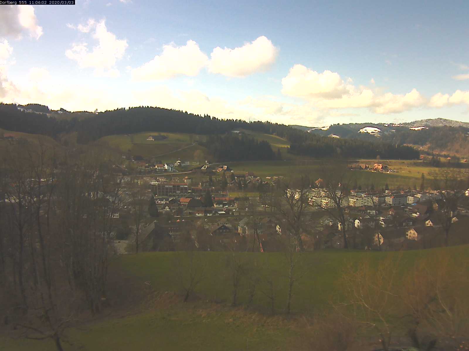 Webcam-Bild: Aussicht vom Dorfberg in Langnau 20200303-110601