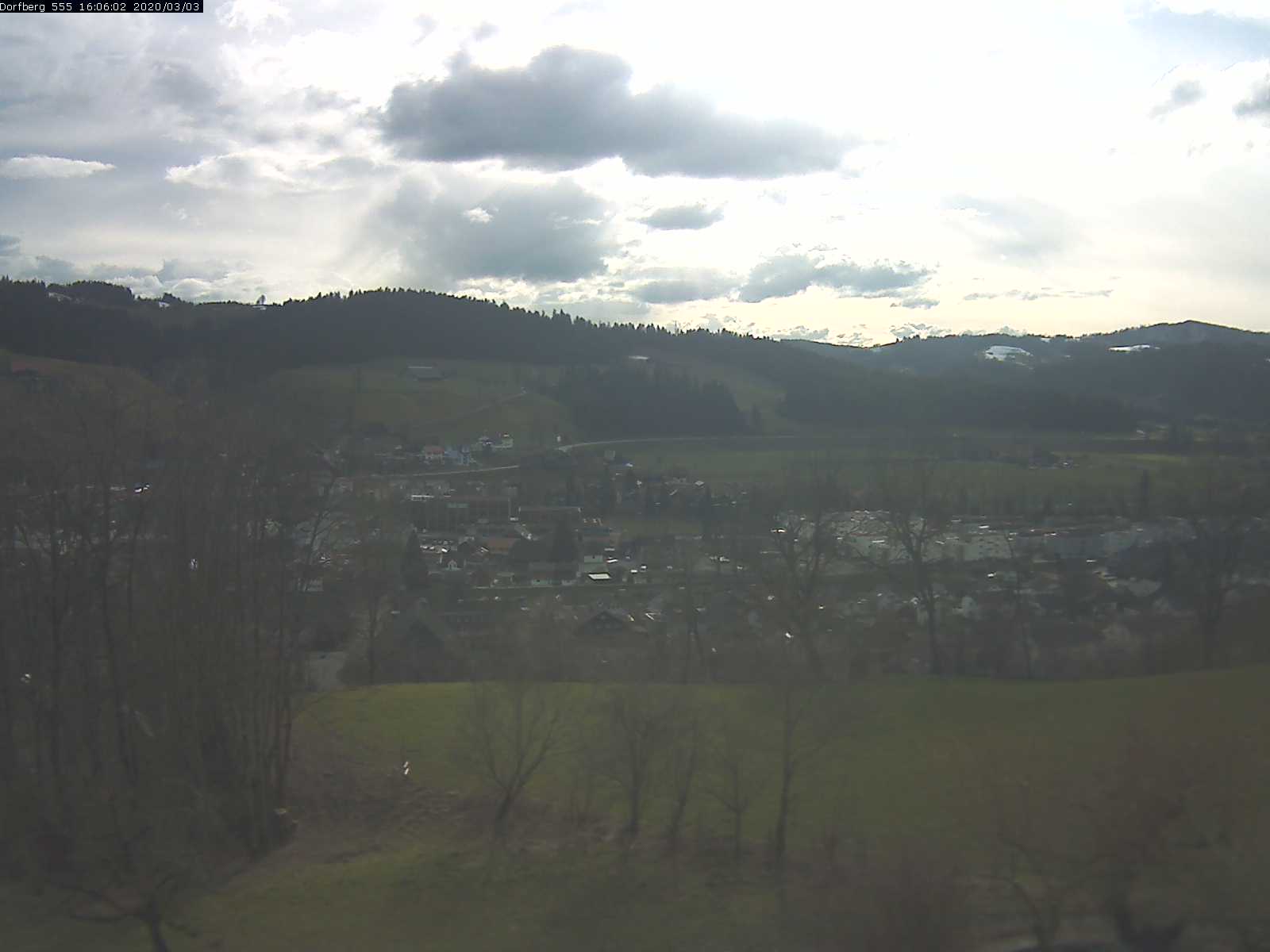 Webcam-Bild: Aussicht vom Dorfberg in Langnau 20200303-160601
