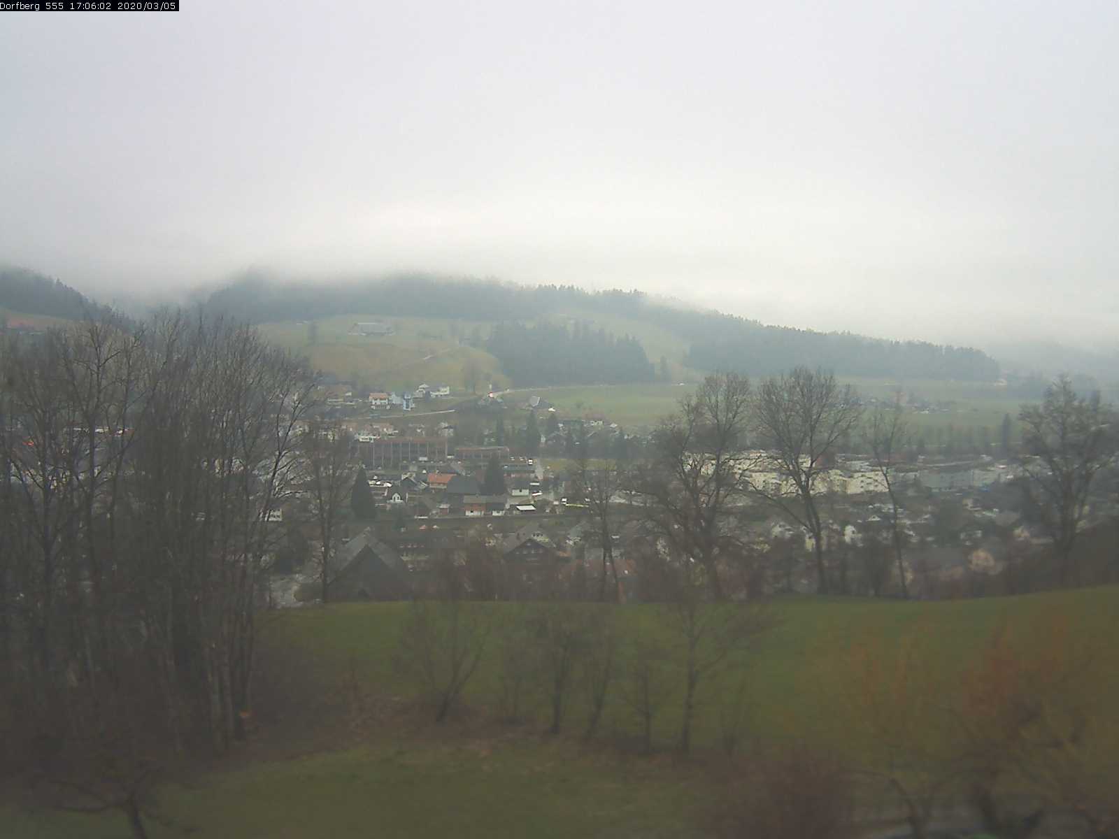 Webcam-Bild: Aussicht vom Dorfberg in Langnau 20200305-170601