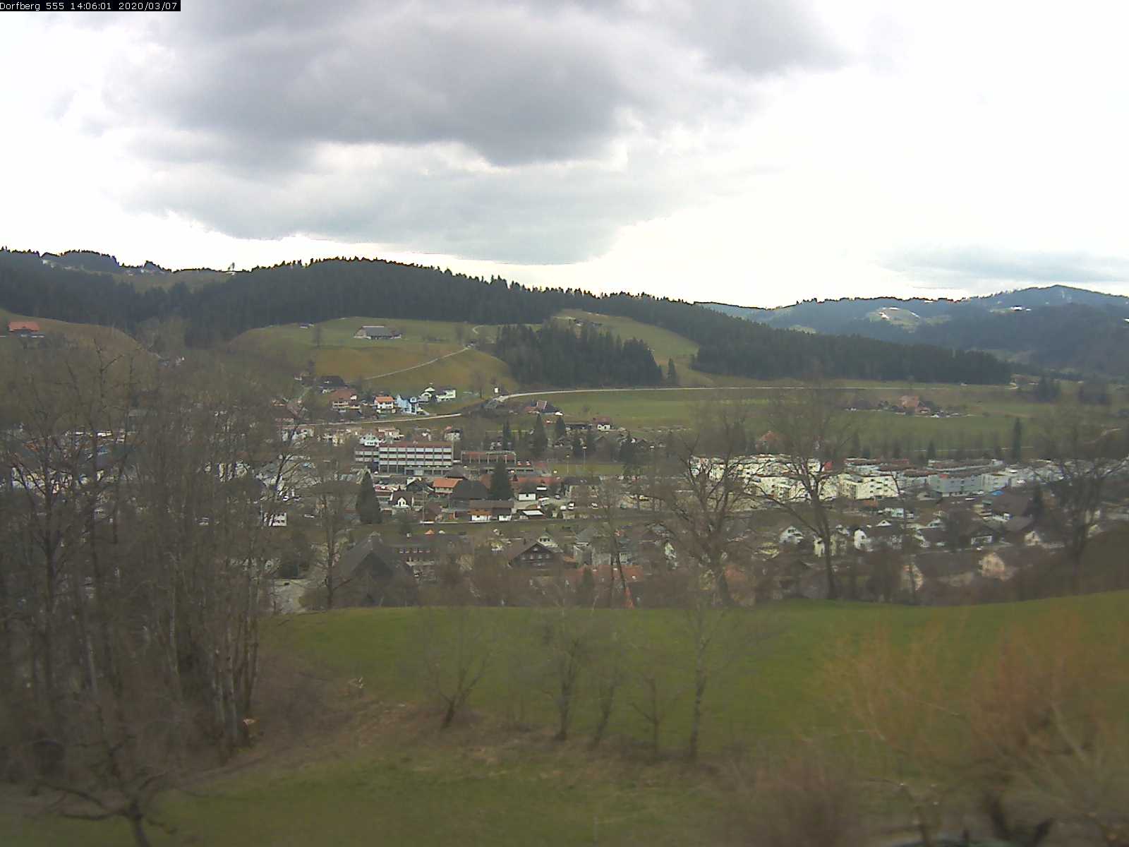 Webcam-Bild: Aussicht vom Dorfberg in Langnau 20200307-140601