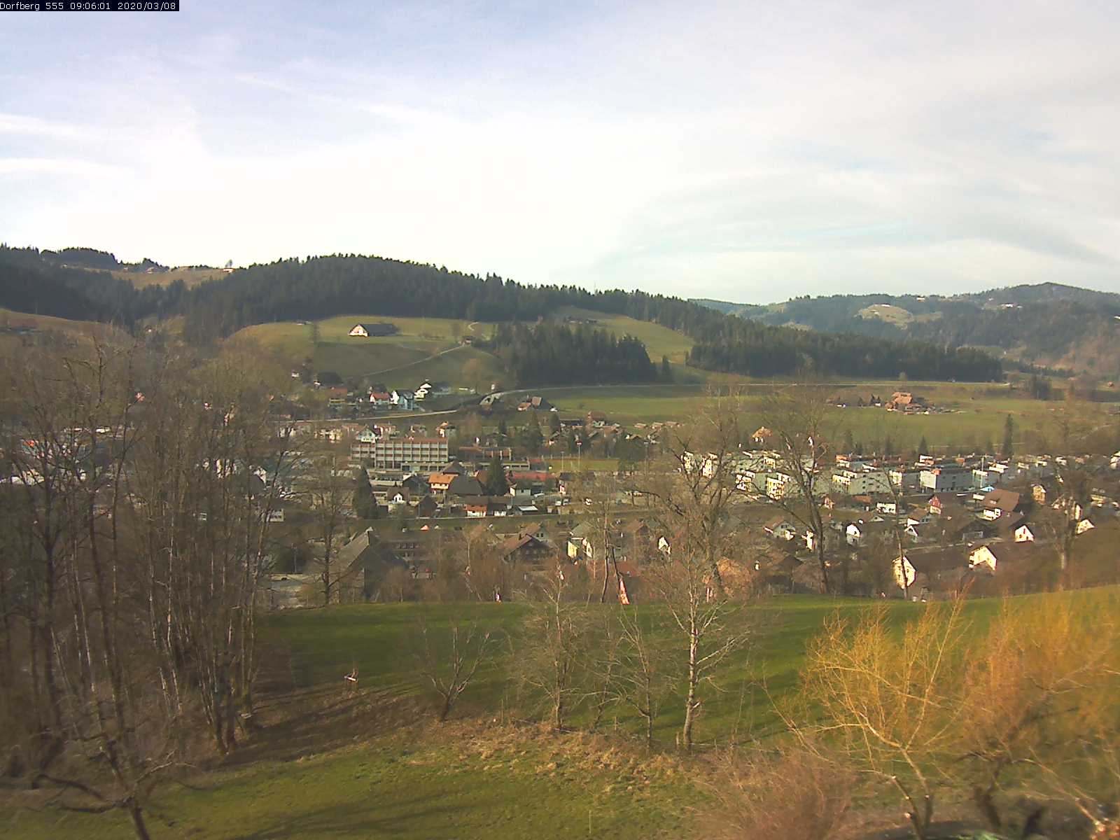 Webcam-Bild: Aussicht vom Dorfberg in Langnau 20200308-090601